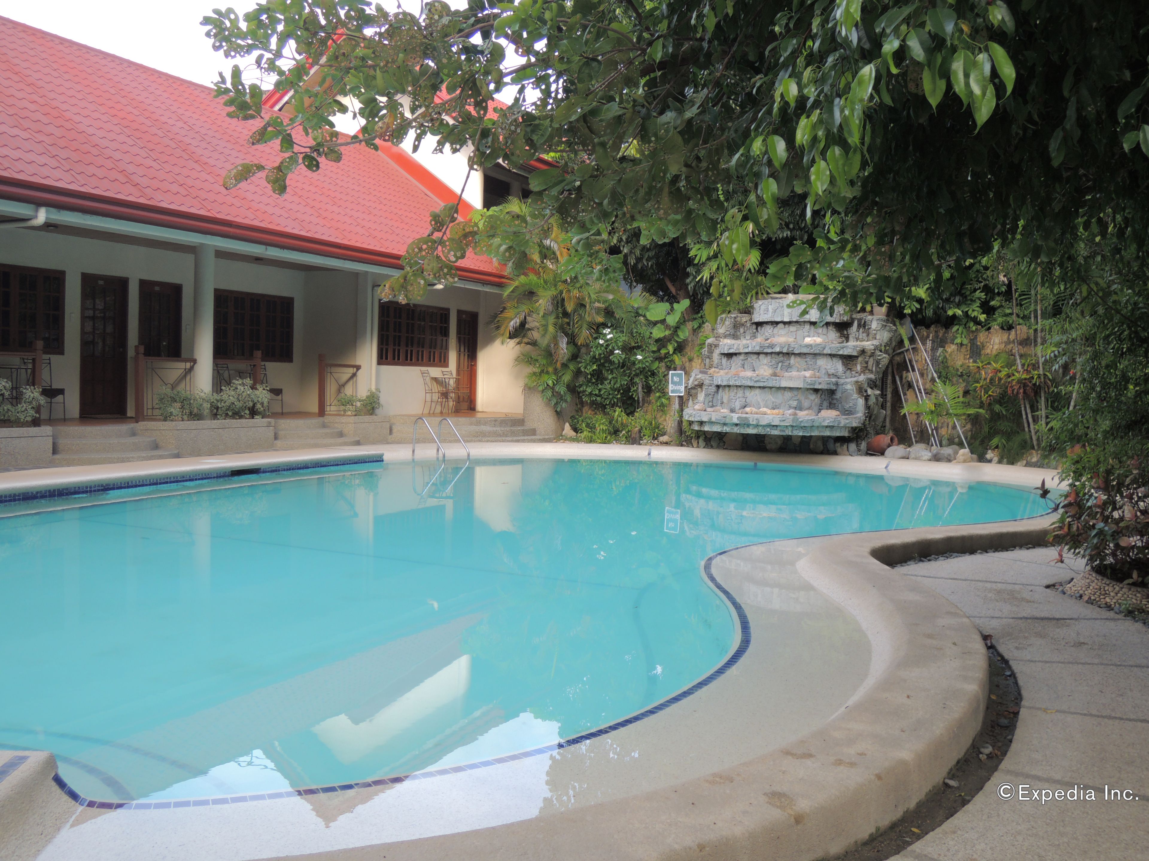Kolam renang outdoor