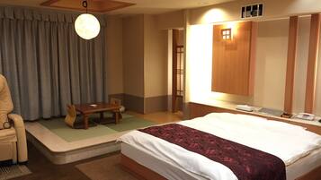 Standard Double Room, Smoking (Love Hotel) | Individually decorated, individually furnished, free WiFi