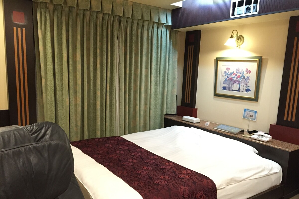 Kahden hengen standard-huone, tupakointi sallittu (Love Hotel) | Yksilöllisesti sisustettu, yksilöllisesti kalustettu, ilmainen Wi-Fi