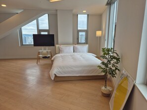 Deluxe Twin Queen(DDP&N SeoulTower view) | Décoration personnalisée, bureau