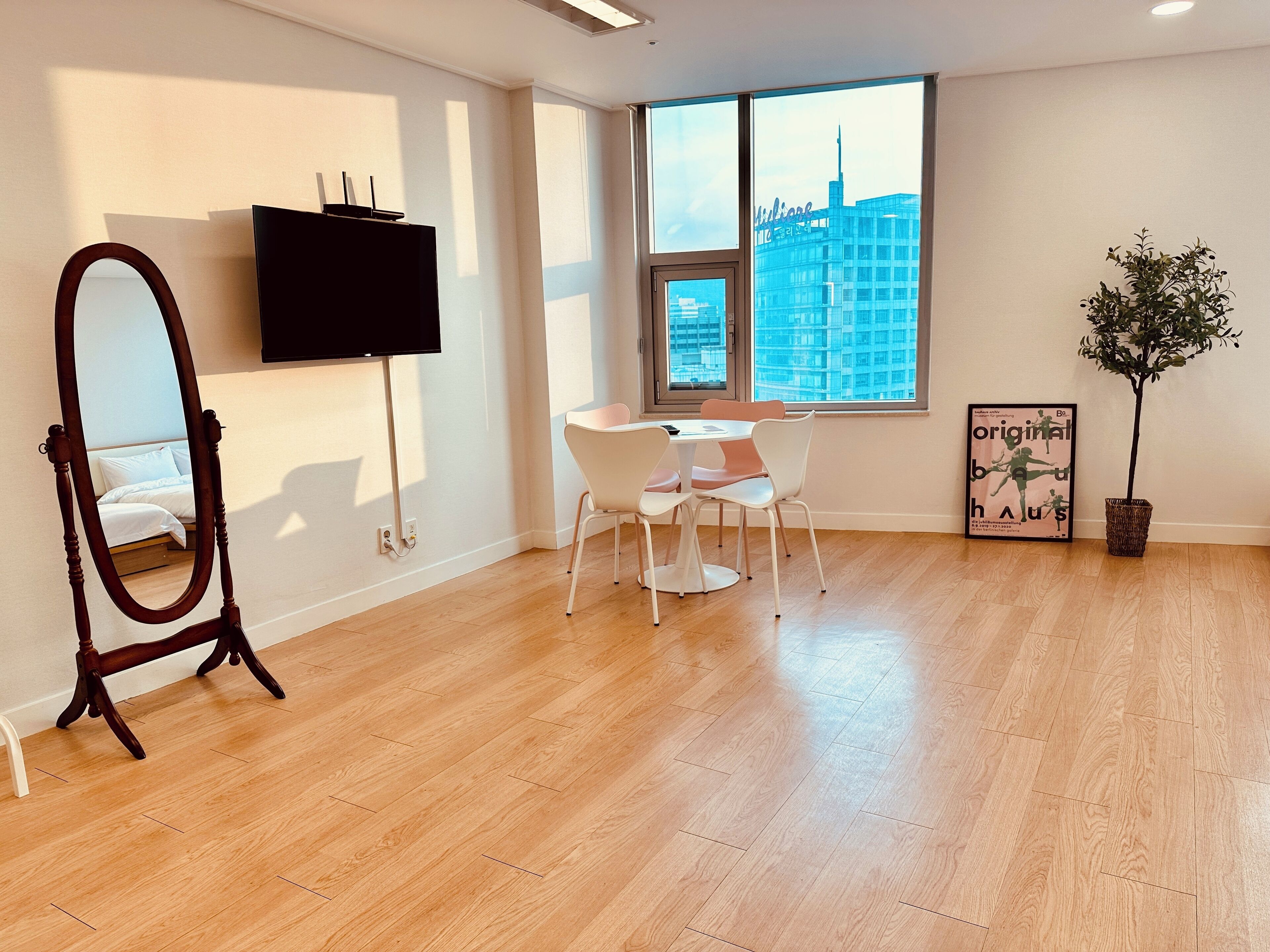 Deluxe Triple Queen_DDP & N Seoul Tower | Individually decorated, desk, laptop workspace, blackout drapes