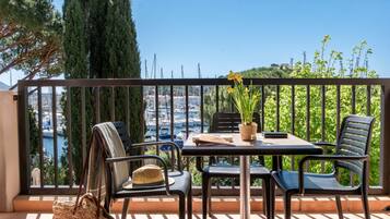 Apartment, 2 Bedrooms (6 people) | Terrace/patio