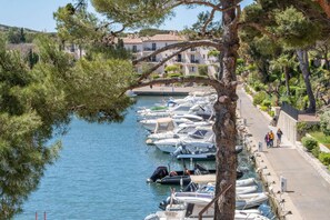 Apartment, 2 Bedrooms (6 people) | Terrace/patio - Appartements de l'Hélios - Îles des Embiez (Six-Fours-les-Plages)