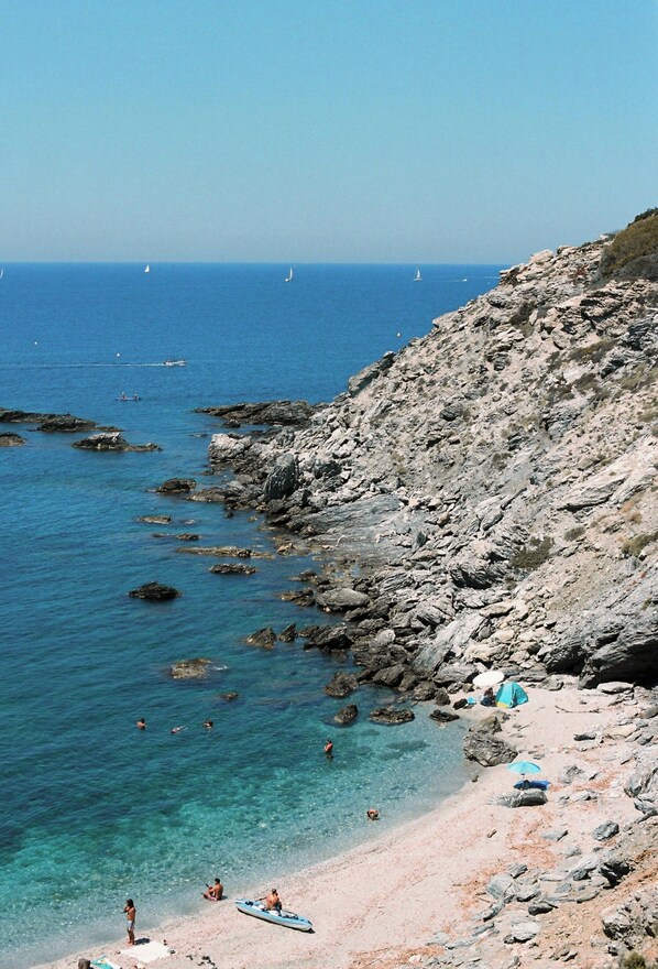 Aerial view - Appartements de l'Hélios - Îles des Embiez (Six-Fours-les-Plages)