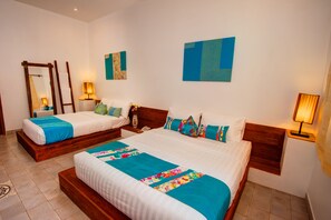 Minibar, in-room safe, desk, soundproofing - House Boutique Eco Hotel (Phnom Penh)