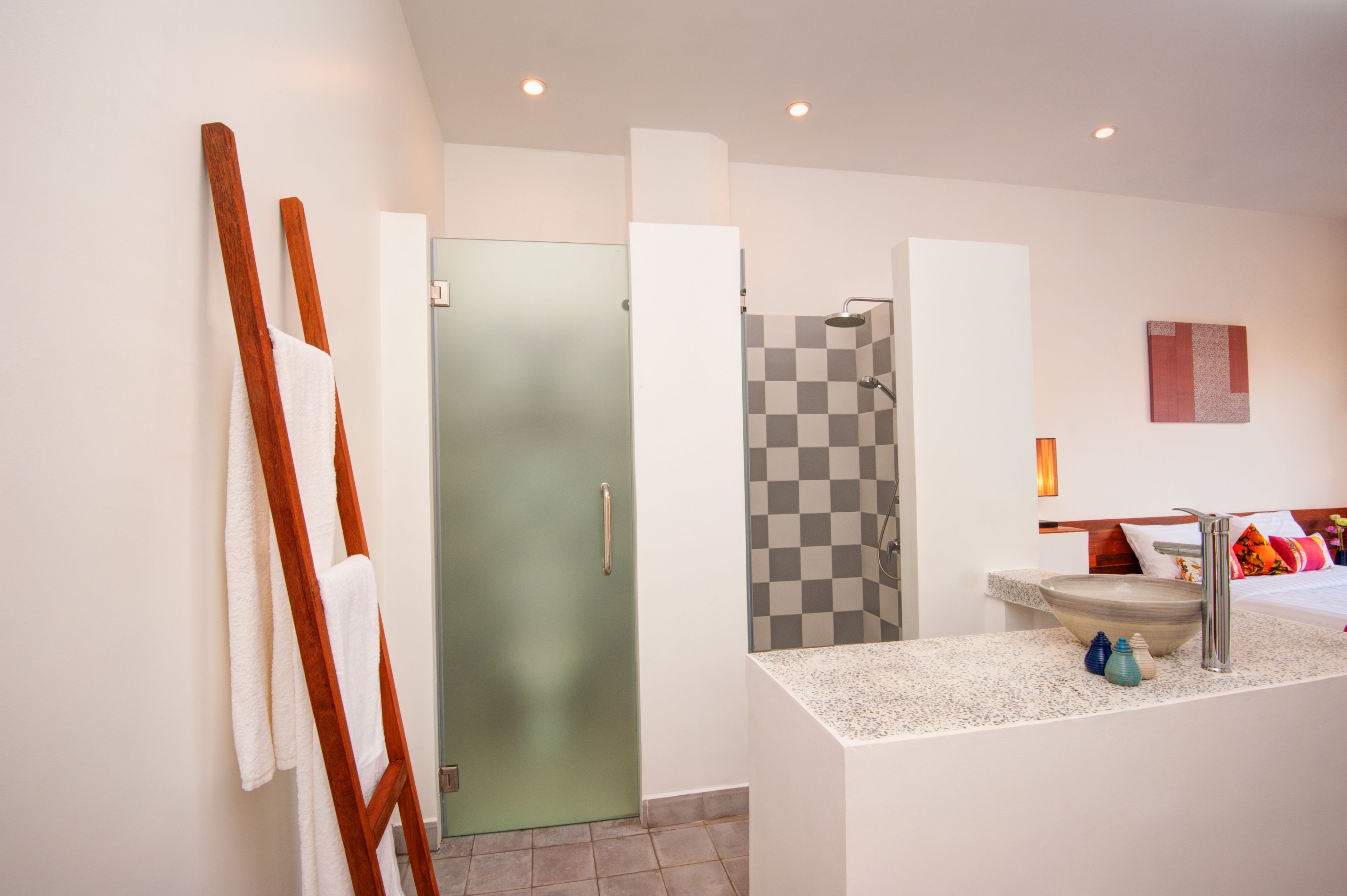 shower, free toiletries, hair dryer, slippers