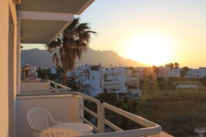 Estudio (3 Adults) | Balcón