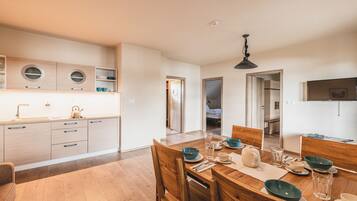 Apartment, 2 Bedrooms, Patio, Lake View | In-room safe, free WiFi, bed sheets