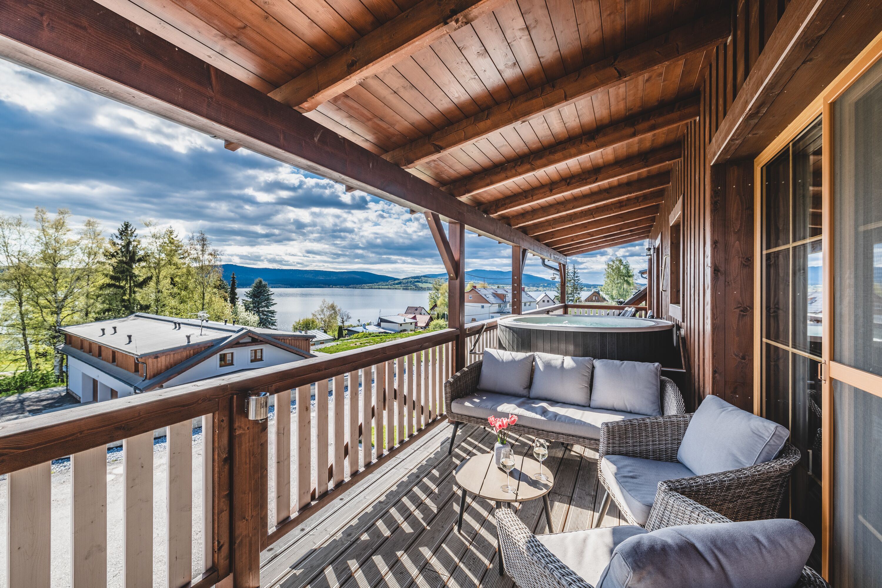 Deluxe-Apartment, 2 Schlafzimmer, Terrasse (Admiral) | Zimmersafe, kostenloses WLAN, Bettwäsche