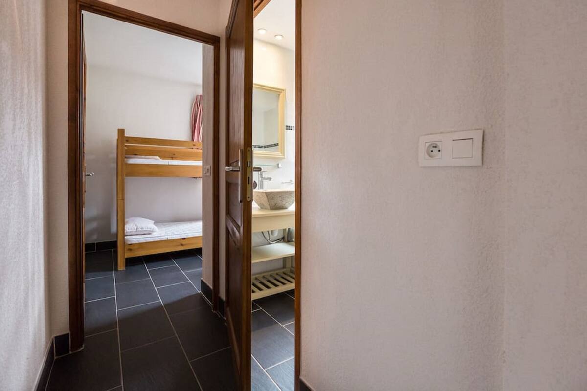 Basic Apartment, Ensuite (Vue sur Montagne - AW 206)