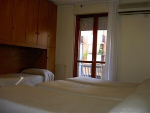 In-room safe, desk, free cots/infant beds, free WiFi