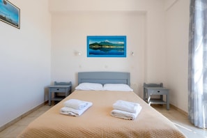 Iron/ironing board, free cribs/infant beds, free WiFi - Vanas Apartments (Spetses)