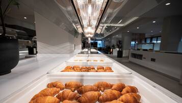 Desayuno estilo bufé