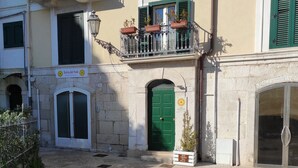 Front of property - B&B Terra del Sole (Trani)
