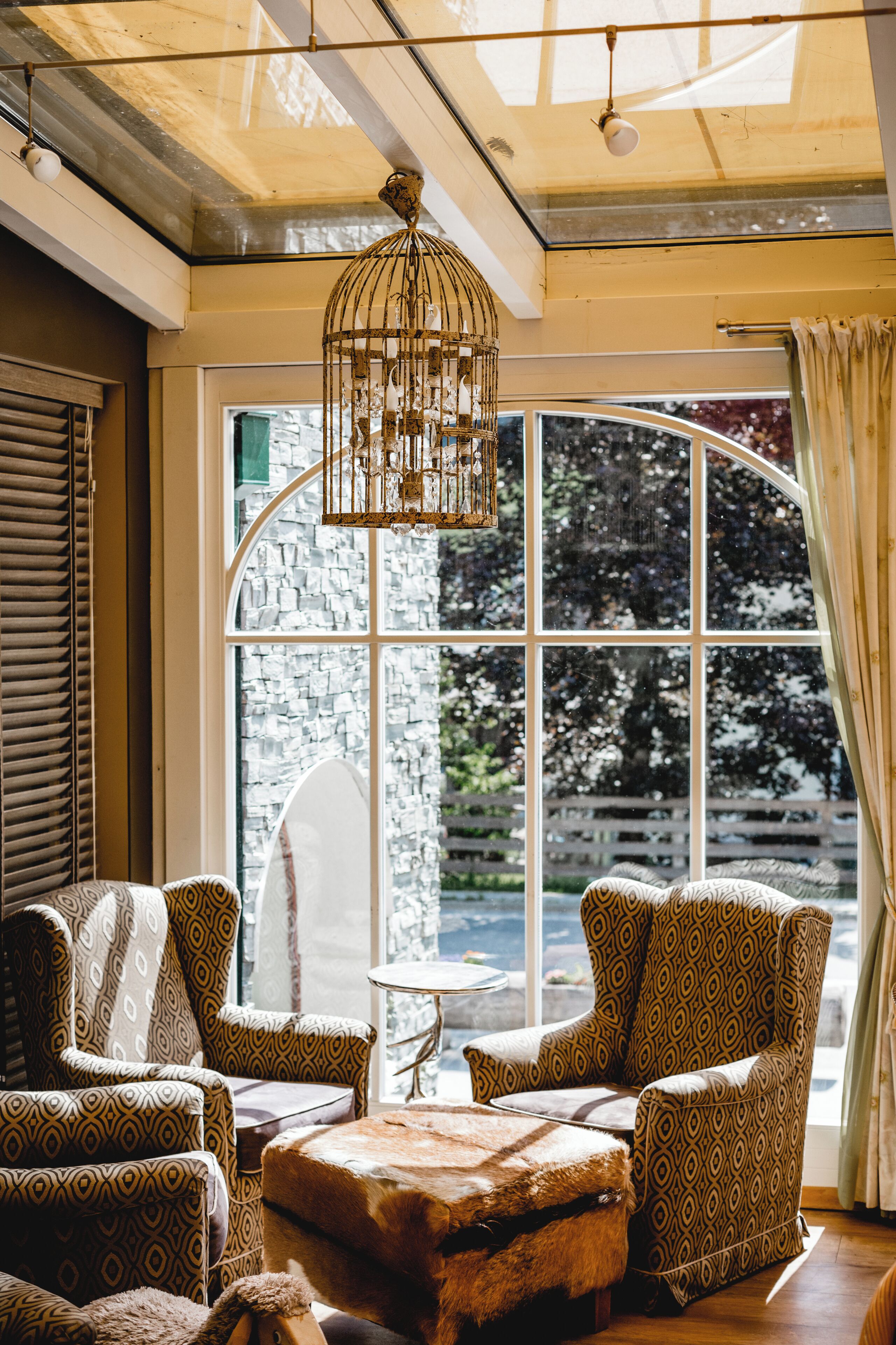 Dinner served, Regional cuisine, garden views 