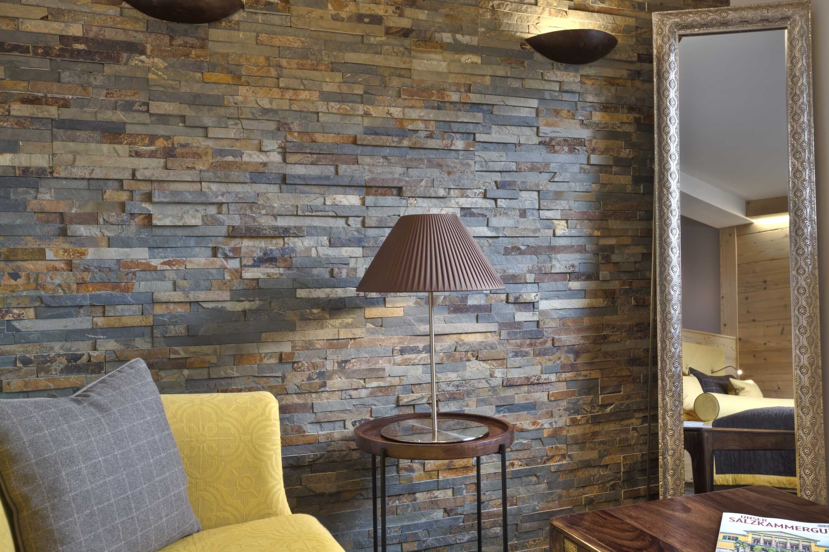 design studio | hypo-allergenic bedding, minibar, in-room safe, desk