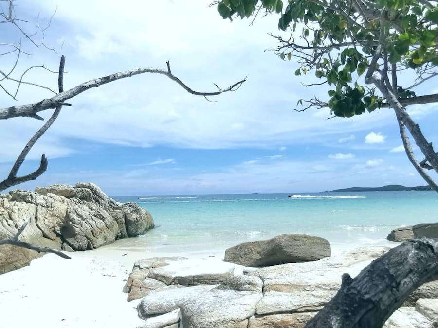 On the beach, beach towels