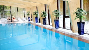 Indendørs pool