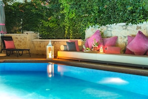 Outdoor pool, pool loungers