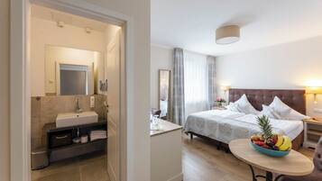 Comfort tweepersoonskamer | 1 slaapkamer, hypoallergeen beddengoed, een minibar, een laptopwerkplek