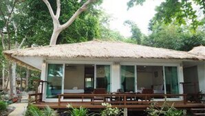 Unclassified image, 5 of 36, button - Larissa Samed resort (Rayong)