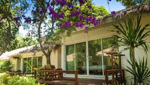 Unclassified image, 3 of 36, button - Larissa Samed resort (Rayong)