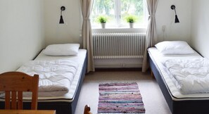 Twin Room (Linen/towel not included )