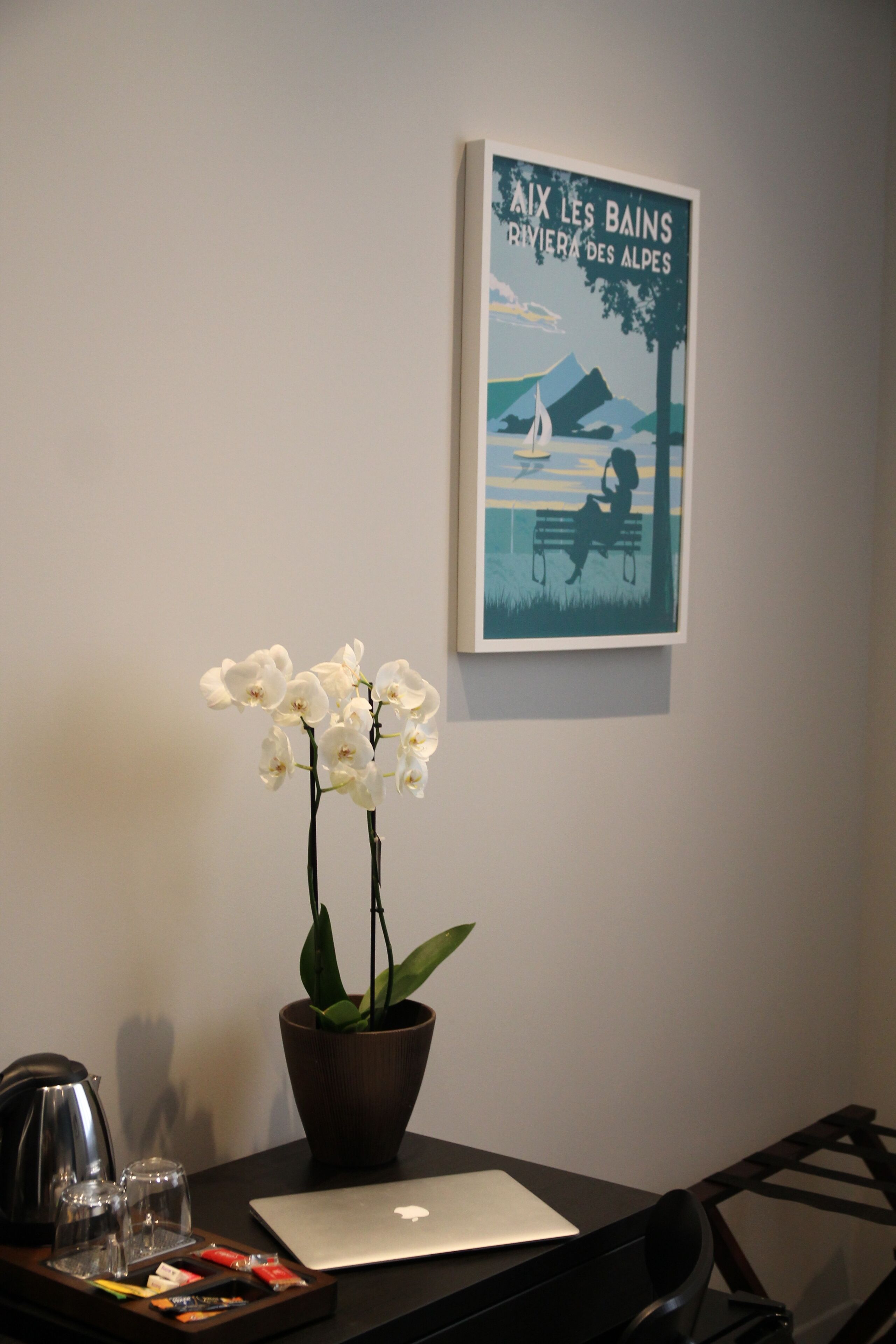 1 bedroom, premium bedding, memory-foam beds, in-room safe