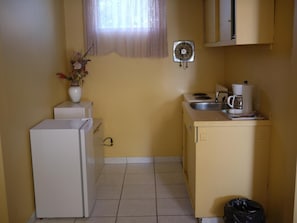 Ducha y bañera combinadas y artículos de higiene personal gratuitos