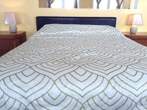 Desk, iron/ironing board, rollaway beds, free WiFi - Motel Rive du Lac (Saint-Zotique)