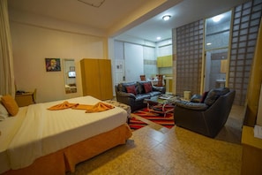 In-room safe, desk, blackout curtains, free WiFi