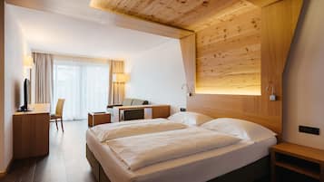 Suite Junior | Minibar, coffres-forts dans les chambres, lits bébé (en supplément)