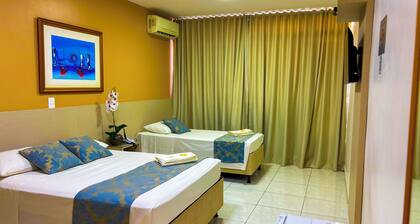 Max Hotel