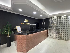 Reception - Max Hotel (Nucleo Bandeirante)
