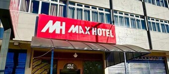 Max Hotel