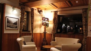 Sala de estar en el lobby