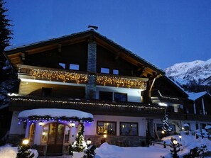 Exterior - Hotel Bouton d'Or (Cogne)