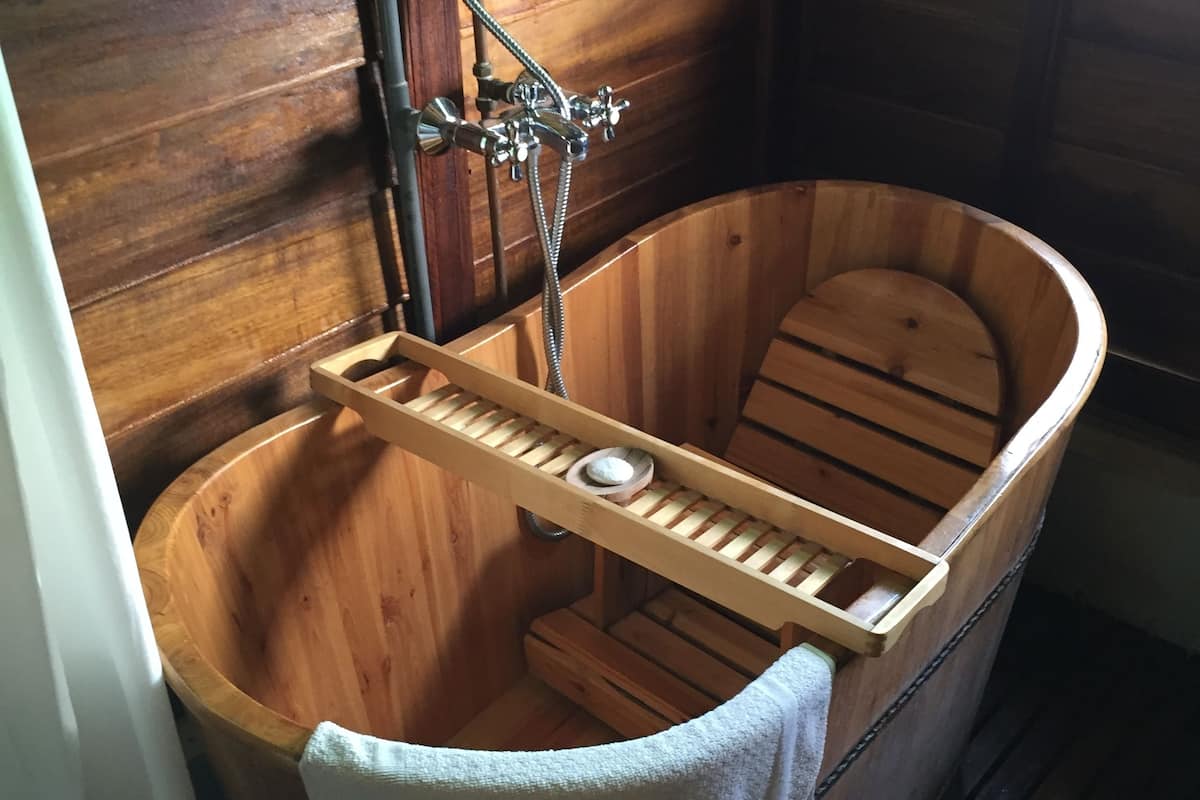 anjung chalet b1 | bathroom | separate bathtub and shower, free toiletries, towels