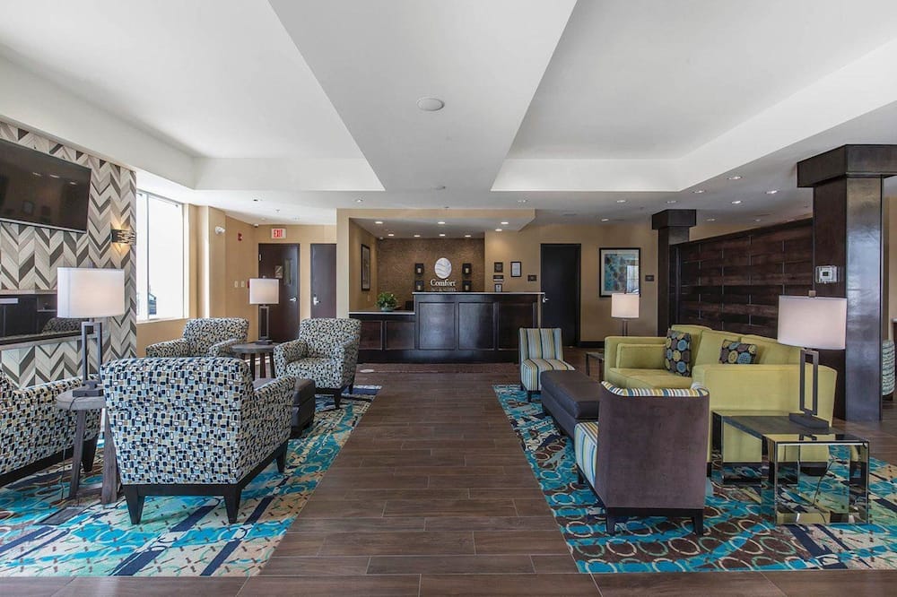 Comfort Inn & Suites Airport North
