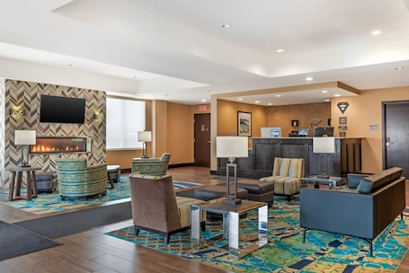 Comfort Inn & Suites Calgary Airport - North