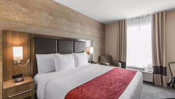 Habitación estándar, 1 cama King size | Ropa de cama de alta calidad y caja de seguridad en la habitación