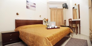 Soundproofing, free cots/infant beds, free WiFi, bed sheets