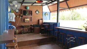 Sarapan ala kontinental setiap hari (MYR 12 per orang)