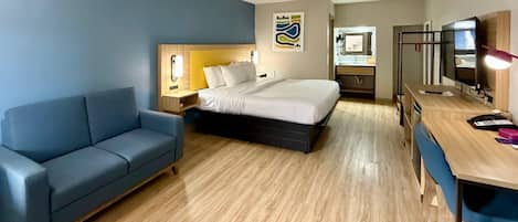 Standard Room, 1 King Bed | Desk, free WiFi, bed sheets, alarm clocks