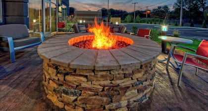 Fairfield Inn & Suites by Marriott Jackson