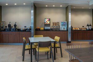 Free daily continental breakfast 
