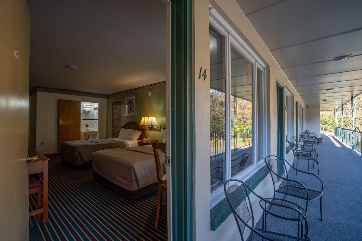 Deluxe Double Room, 2 Queen Beds | Iron/ironing board, free cribs/infant beds, rollaway beds, free WiFi