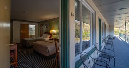 Mahoning Inn