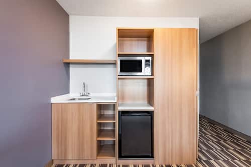 Desk, iron/ironing board, free cribs/infant beds, free WiFi