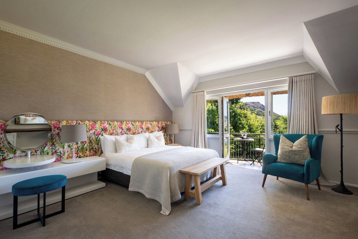 Room (Merlot) | 1 bedroom, Egyptian cotton sheets, premium bedding, free minibar